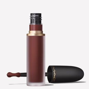 MAC POWDER KISS LIP + CHEEK MOUSSE - Pretty Pleats!